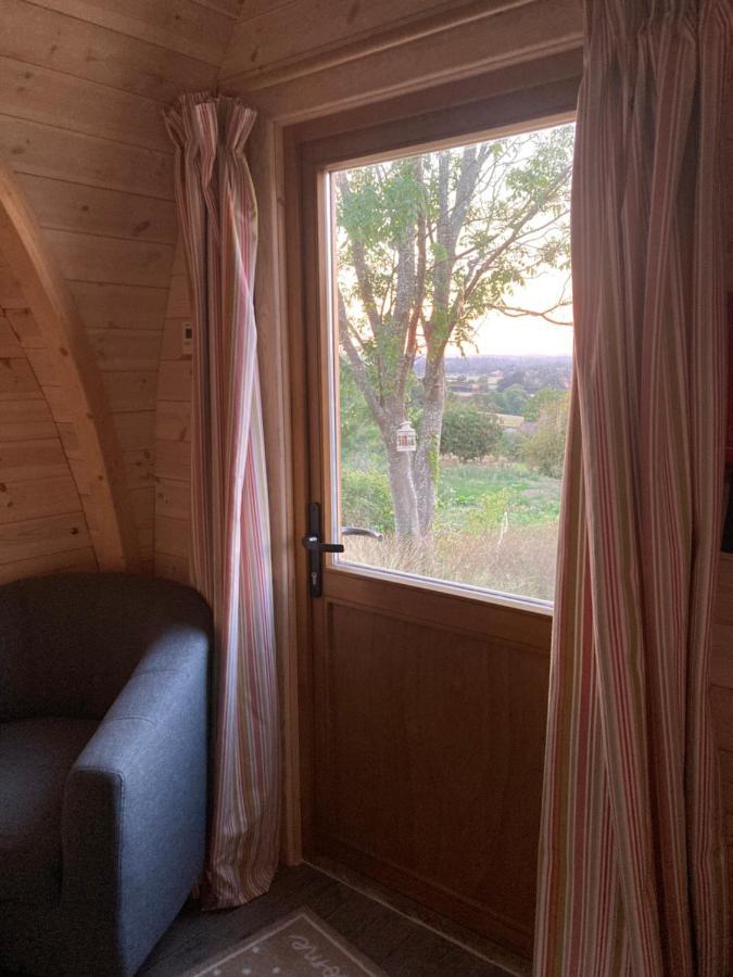 Rabbit Glamping Pod School House Farm Hotel Leighton  Eksteriør billede